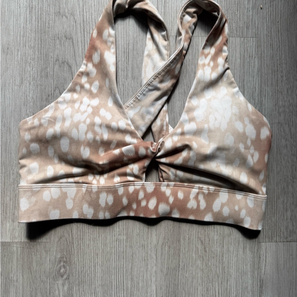 Fabletics Oasis Twist Medium Sports Bra